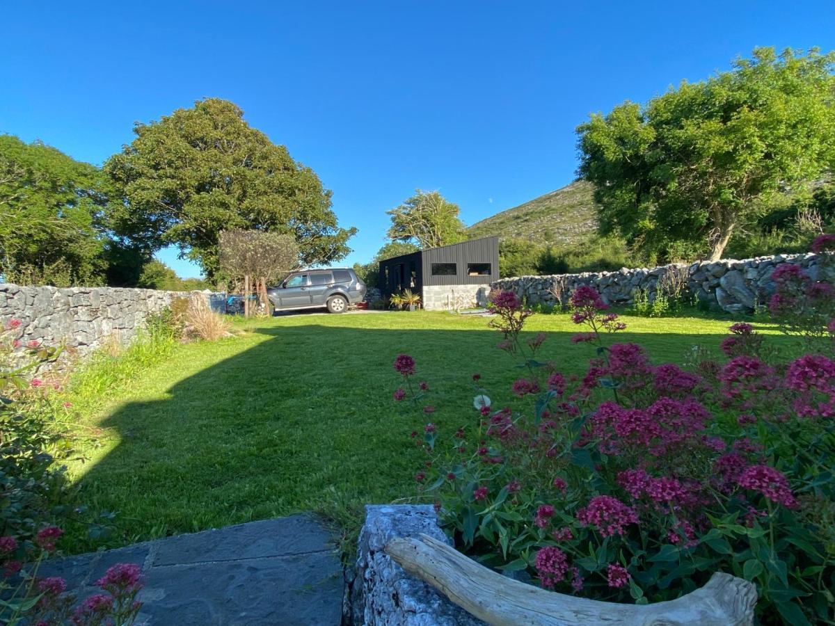 Oranuisce Thatch Holiday home Ballyvaughan